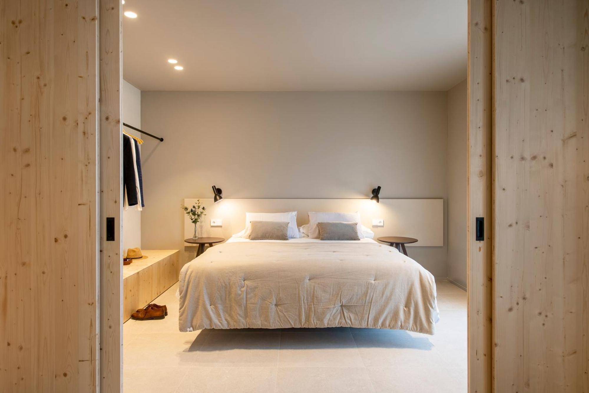 Apartaments La Carpa Banyoles Ngoại thất bức ảnh