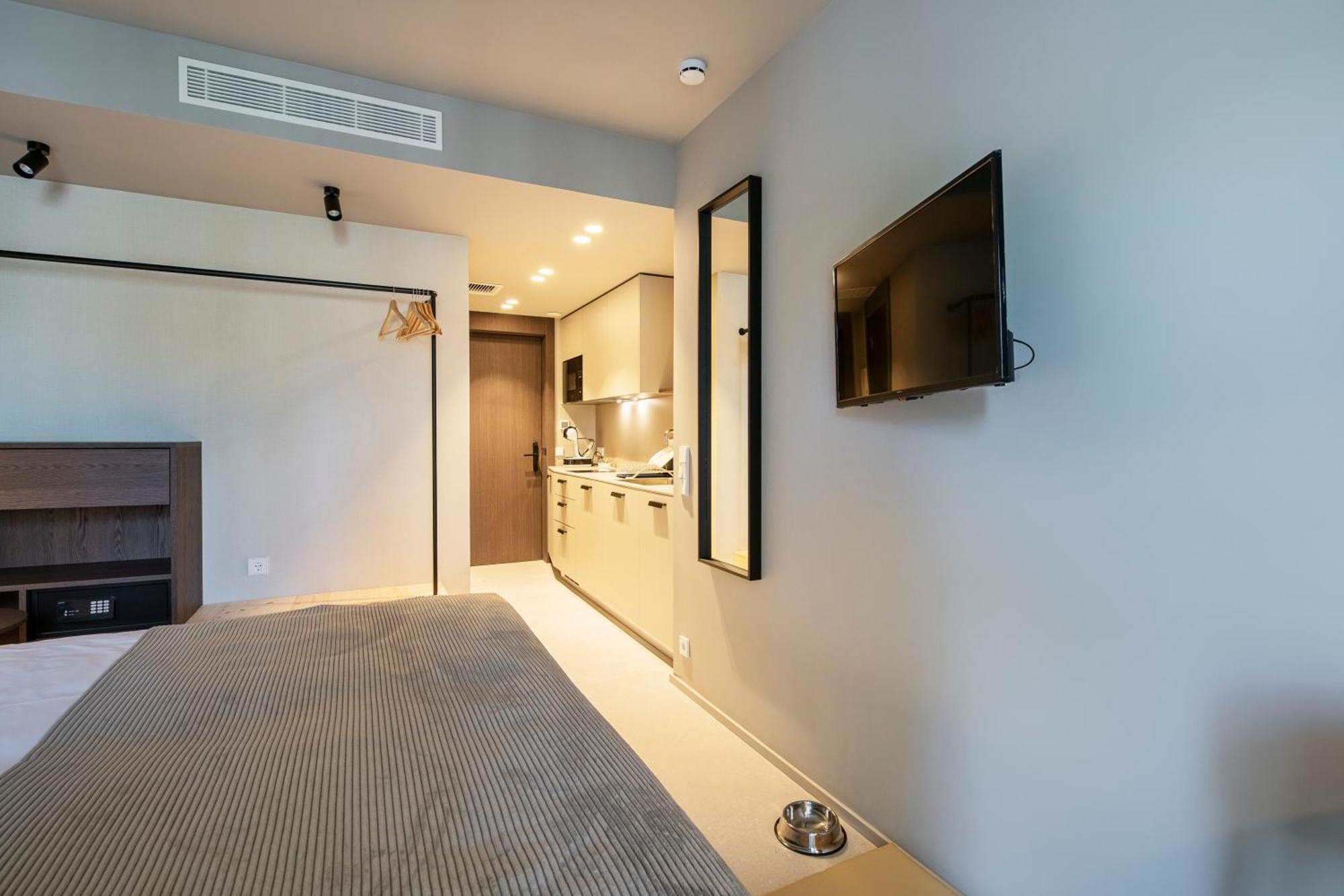 Apartaments La Carpa Banyoles Ngoại thất bức ảnh